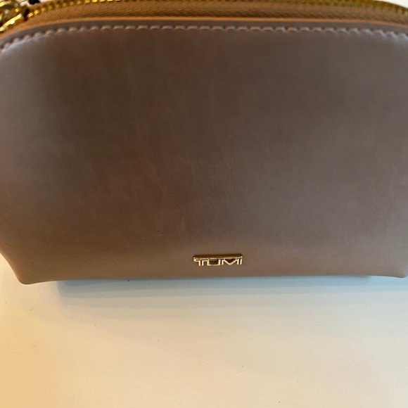 Tumi Rose Gold Belden bag - Picture 2 of 9